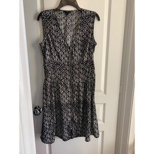 Triangle printed dress